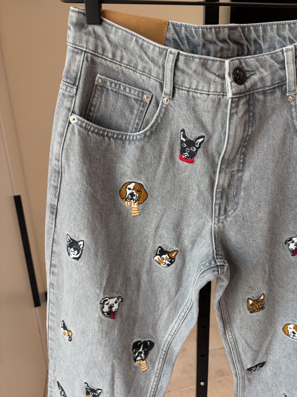 Farm Rio: Multicolor Cats And Dogs Embroidery Denim Pants - Picture 9 of 15